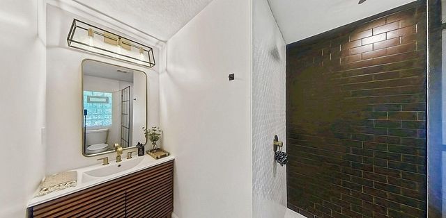7840 Harold Avenue, Golden Valley, MN 55427