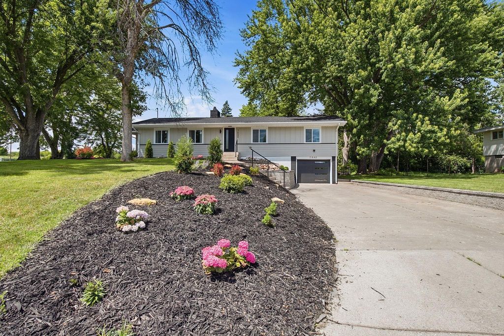 7840 Harold Avenue, Golden Valley, MN 55427 — photo 5