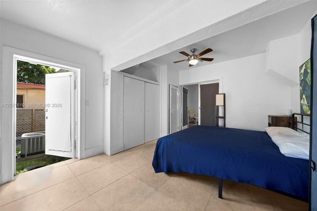 555 NE 73rd St, Miami, FL 33138