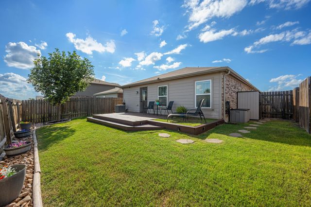 316 Continential Ave, Liberty Hill, TX 78642