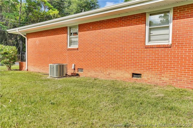 1307 Turnpike Road, Fayetteville, NC 28305