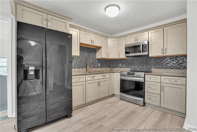 1307 Turnpike Road, Fayetteville, NC 28305