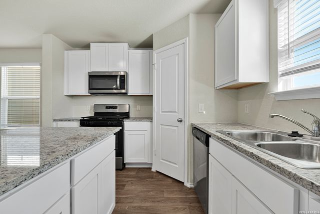 1014 Cozumel Emerald, San Antonio, TX 78253