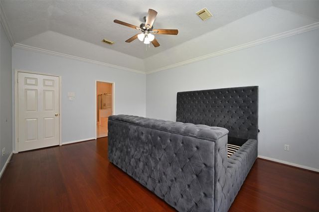 6419 Sutter Park Lane, Houston, TX 77066