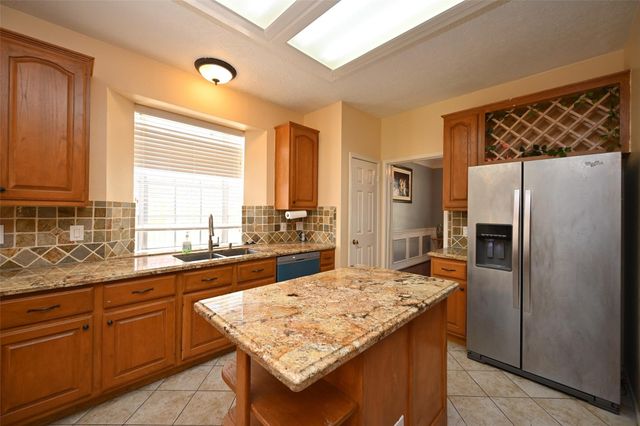 6419 Sutter Park Lane, Houston, TX 77066