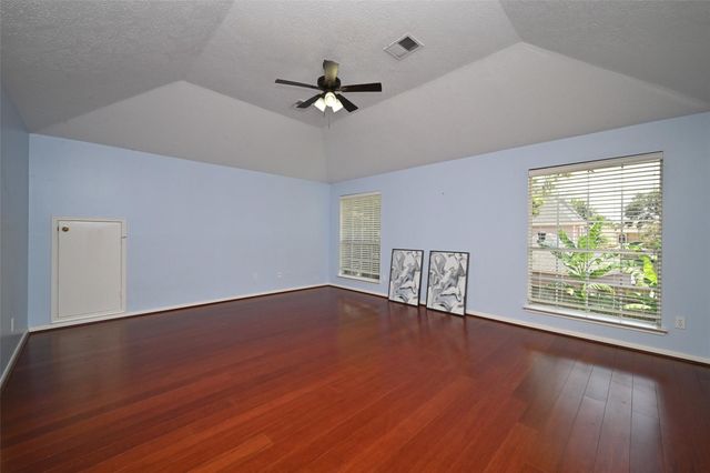 6419 Sutter Park Lane, Houston, TX 77066