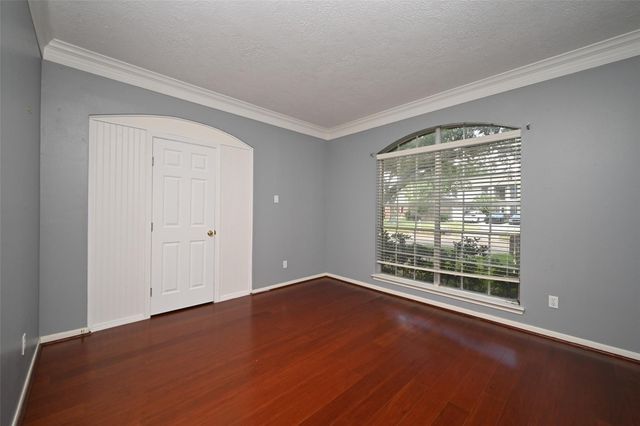 6419 Sutter Park Lane, Houston, TX 77066