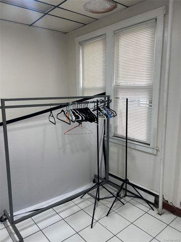 200-21 Linden Boulevard, Saint Albans, NY 11412