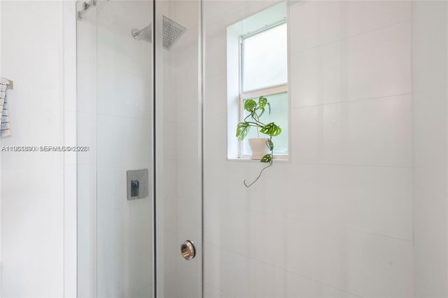 935 10th St 3, Miami Beach, FL 33139