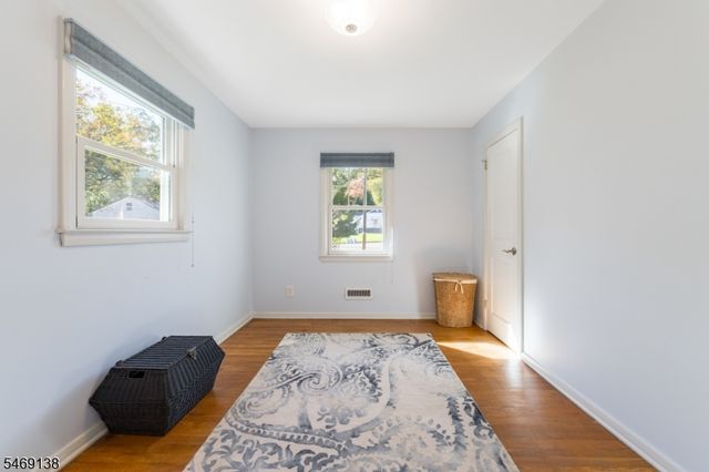12 Eaton Ct, Summit City, NJ 07901