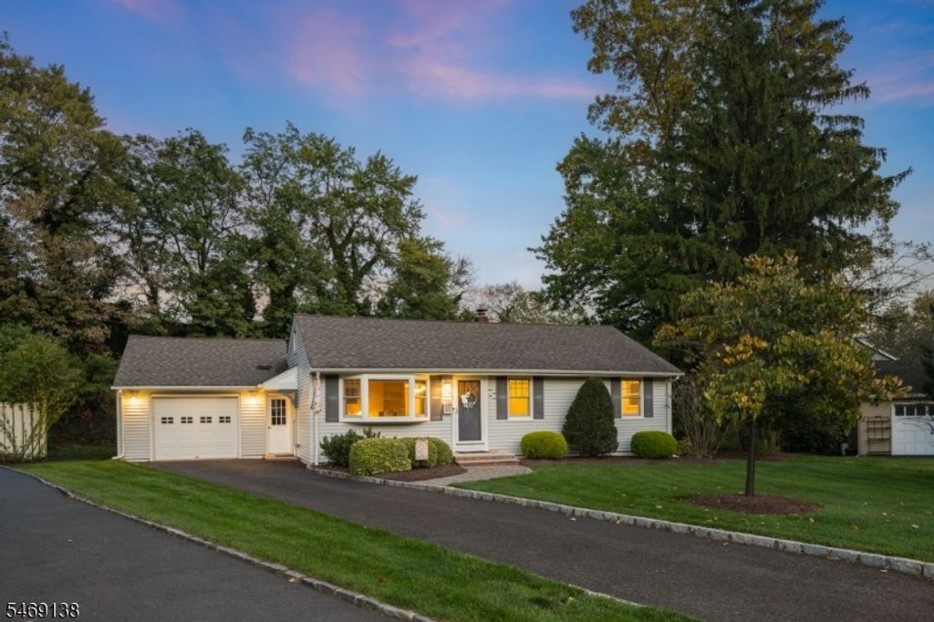 12 Eaton Ct, Summit City, NJ 07901 — exterior