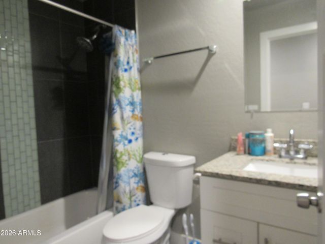 5023 S 11TH Street, Phoenix, AZ 85040