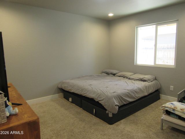 5023 S 11TH Street, Phoenix, AZ 85040