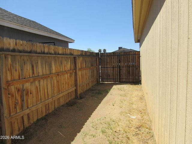 5023 S 11TH Street, Phoenix, AZ 85040