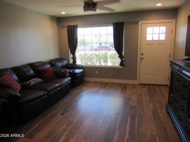 5023 S 11TH Street, Phoenix, AZ 85040