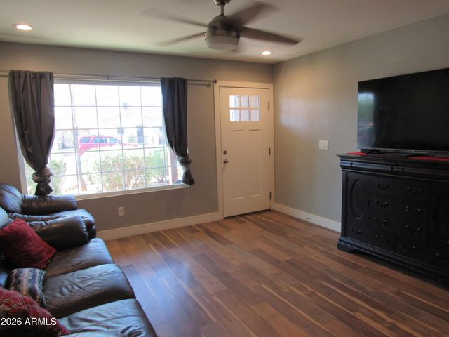 5023 S 11TH Street, Phoenix, AZ 85040