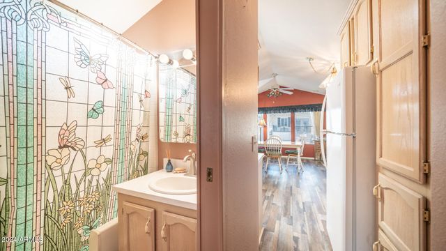 648 HAWKS EYE Drive 648, Apache Junction, AZ 85119