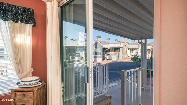 648 HAWKS EYE Drive 648, Apache Junction, AZ 85119