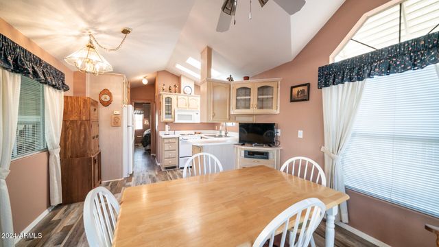 648 HAWKS EYE Drive 648, Apache Junction, AZ 85119