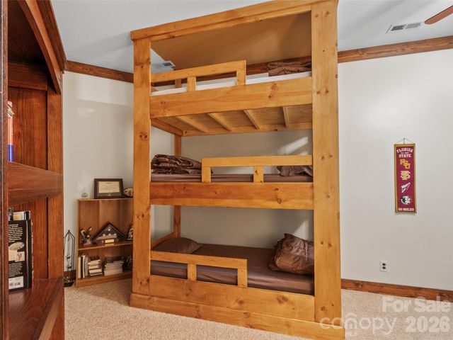 129 Apple Farm Road, Bakersville, NC 28705