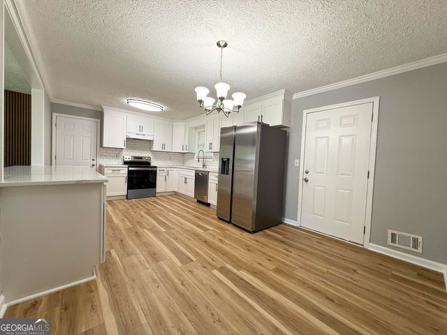 5790 Twain Drive, Ellenwood, GA 30294