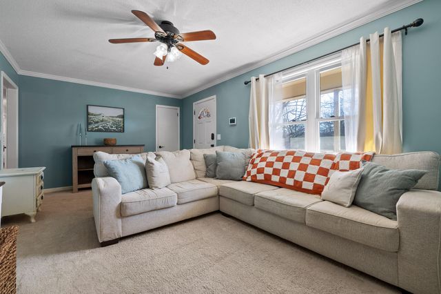 5917 Hillcrest Drive, Harrison, TN 37341