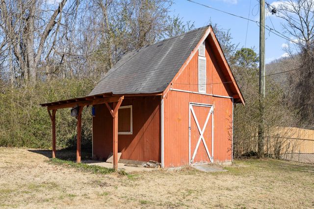 5917 Hillcrest Drive, Harrison, TN 37341