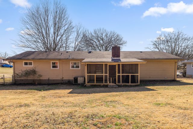 5917 Hillcrest Drive, Harrison, TN 37341