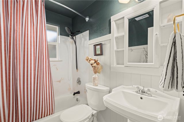 1259 N 173rd Street, Shoreline, WA 98133