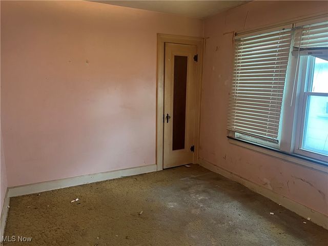 880 Jason Avenue, Akron, OH 44314