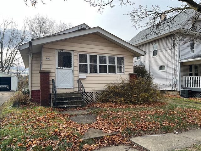 880 Jason Avenue, Akron, OH 44314