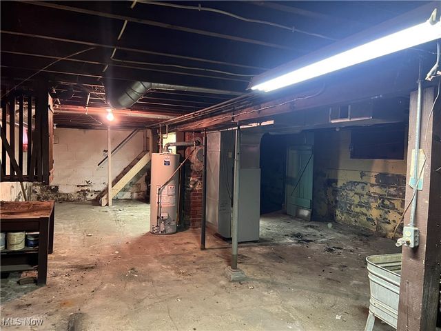 880 Jason Avenue, Akron, OH 44314