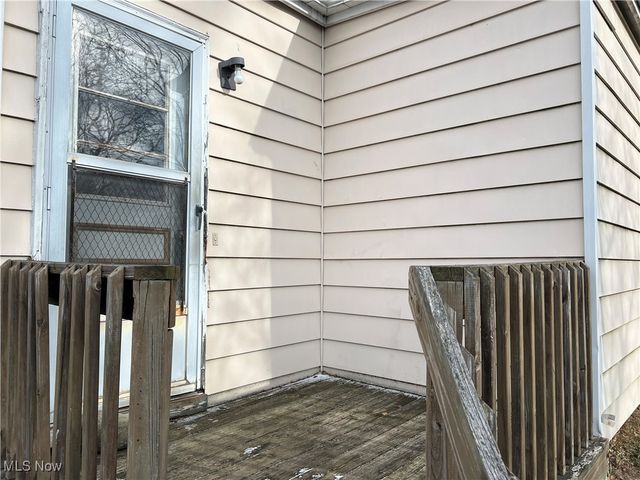 880 Jason Avenue, Akron, OH 44314