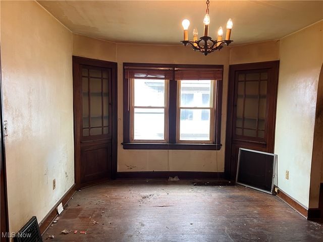 880 Jason Avenue, Akron, OH 44314