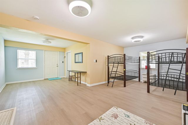 4222 Spanish Main, Jamaica Beach, TX 77554