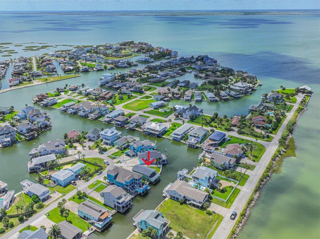 4222 Spanish Main, Jamaica Beach, TX 77554