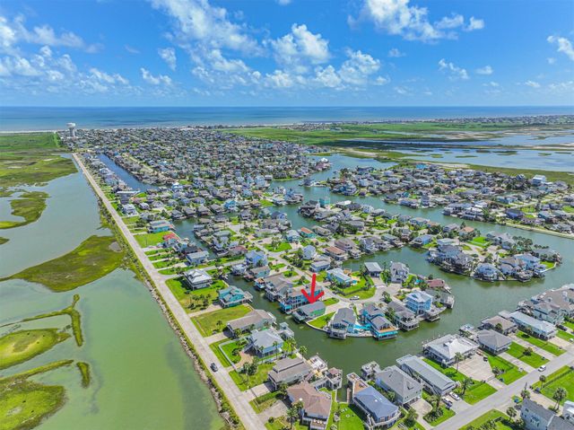 4222 Spanish Main, Jamaica Beach, TX 77554