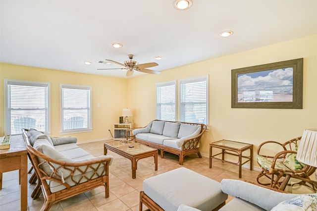 4222 Spanish Main, Jamaica Beach, TX 77554