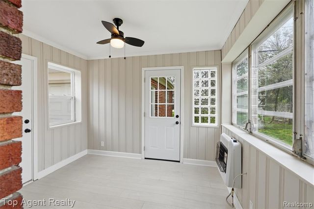 21407 Pallister Street, Saint Clair Shores, MI 48080