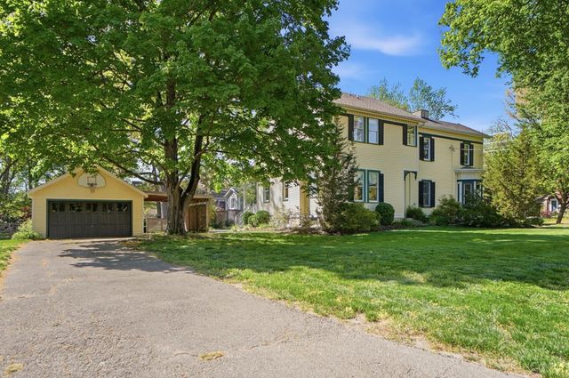 55 Mt Pleasant Avenue, Wyoming, OH 45215