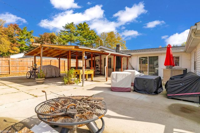 3625 Angus Road, Fort Gratiot Twp, MI 48059