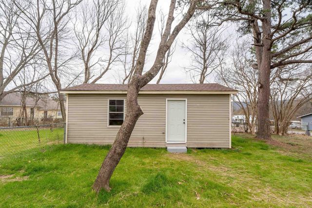 606 W North Street, Heber Springs, AR 72543