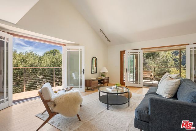 1310 N Topanga Canyon Boulevard, Topanga (los Angeles), CA 90290