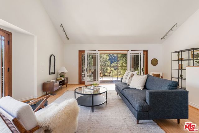 1310 N Topanga Canyon Boulevard, Topanga (los Angeles), CA 90290