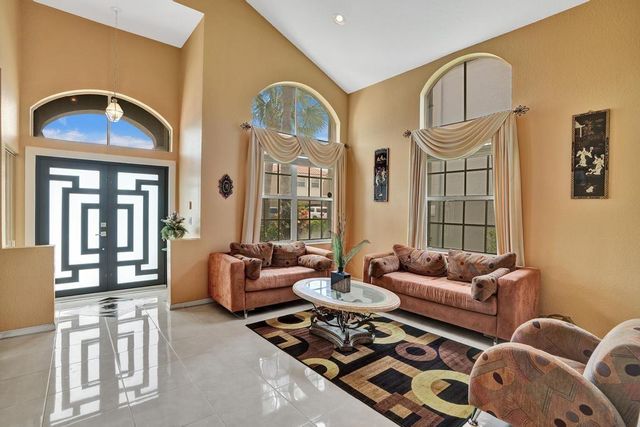 1581 NW 159th Ave, Pembroke Pines, FL 33028