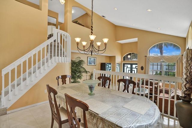 1581 NW 159th Ave, Pembroke Pines, FL 33028