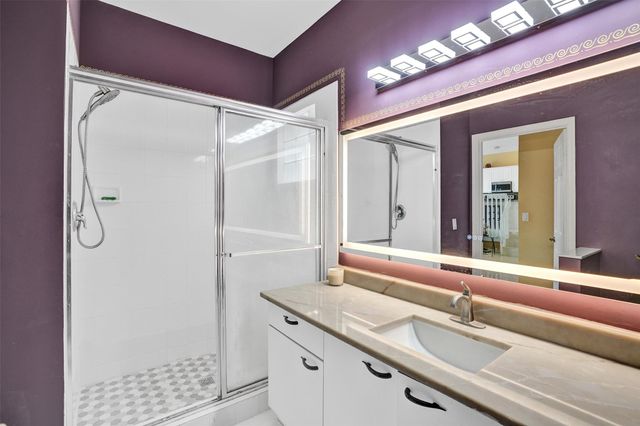 1581 NW 159th Ave, Pembroke Pines, FL 33028