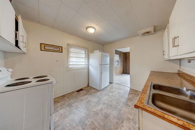 1120 E Negley Avenue, Evansville, IN 47711