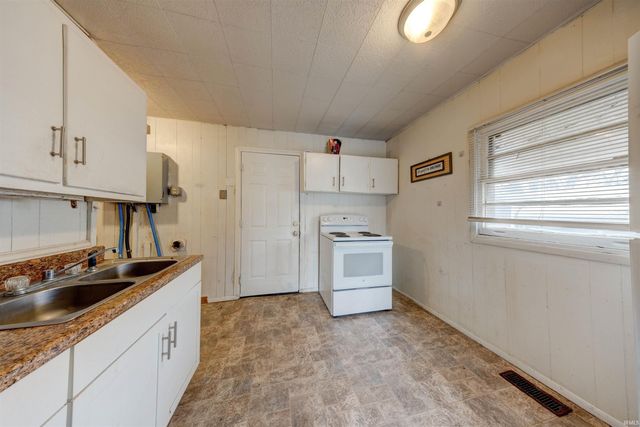 1120 E Negley Avenue, Evansville, IN 47711