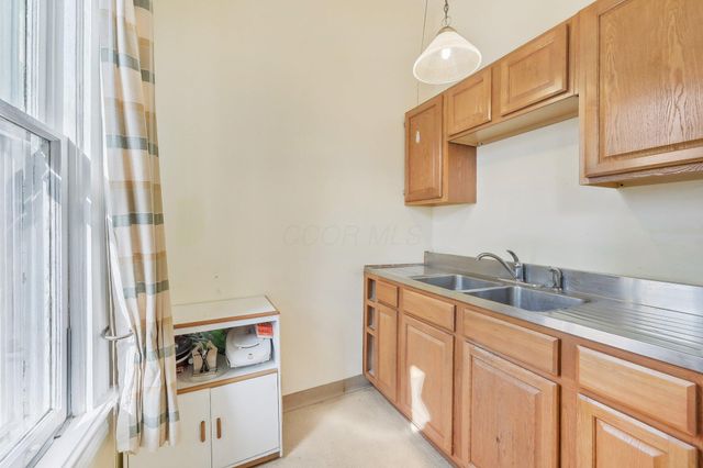 273 Reinhard Avenue, Columbus, OH 43206